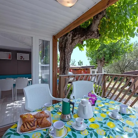 Porto Srl Campingplatz Moniga del Garda