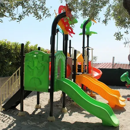 Porto Srl 3* Moniga del Garda